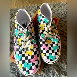 Vans-New Girls Black Checkered w/butterfly design